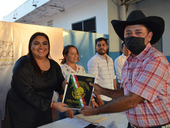 Rinden protesta autoridades auxiliares en Cuauhtémoc