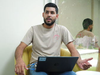 Estudiante de la FIME desarrolla dispositivo para contener ganado mediante geocercas