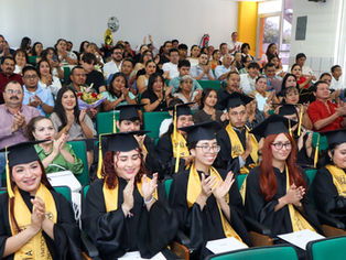 Reciben su certificado 18 nuevos  profesionales en Biología