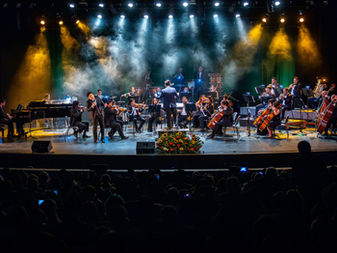 Cerca de mil personas disfrutan El Príncipe Sinfónico, en el Teatro Universitario