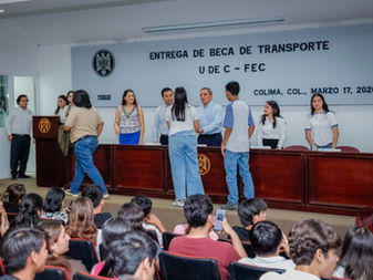 Benefician UdeC y FEC a 400 jóvenes con la beca de transporte