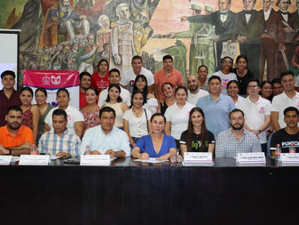 Jóvenes de VdeÁ y gimnasios firman convenio para descuentos