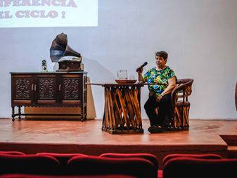 Psicoterapia ve al ser humano en sentido amplio: Ruth Holtz