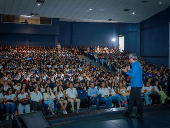 Iauguran Escuela de Cuadros 2025 de la FEC con llamado al liderazgo transformador