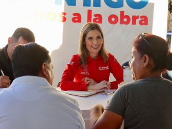 Lleva Margarita Moreno Ayuntamiento Móvil a vecinos de Prados del Sur