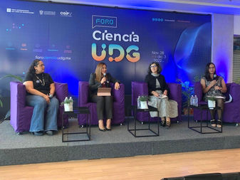 Participa UdeC en la FIL con conversatorio sobre perspectiva de género en gestión de posgrados