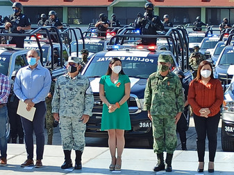 Entrega Indira Vizcaíno 53 patrullas a la Policía Estatal