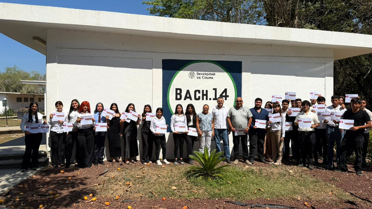 Bachilleres de la UdeC se certifican en competencias digitales en programación web