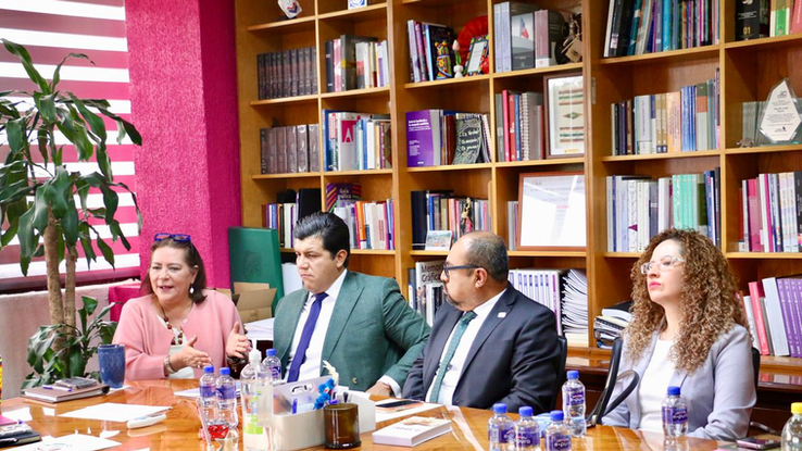 Autoridades del INE y partidos políticos se reúnen para aclarartemas administrativos