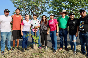 Invita Tey a sumarse a las campañas de reforestacion