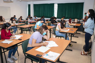 Realizan 5 mil 630 jóvenes su examen para ingresar a licenciaturas de la UdeC