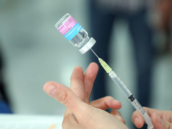 Aplicará IMSS cerca de 800 mil vacunas para prevenir neumonía en época invernal
