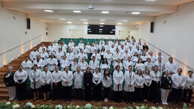 Reconoce IMSS Colima excelencia y vocación de servicio de su personal médico