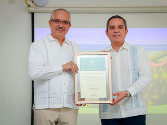Celebran emotiva ceremonia de jubilación para Martín Gerardo Vargas Elizondo