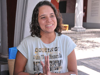 Expondrá Nayeli Fernández sus “Despliegues en serie”