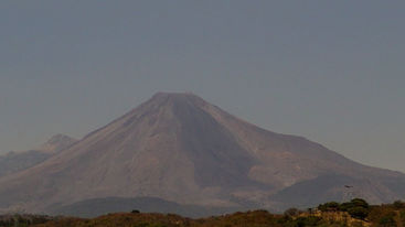Volcán de Colima registró 2 sismos y 5 derrumbes durante la última semana