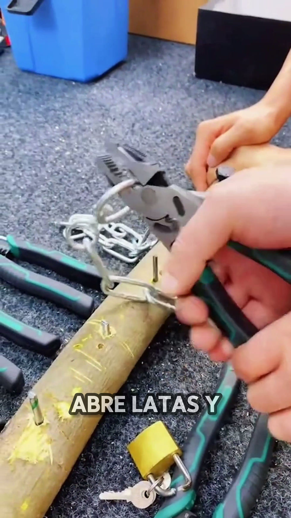 Thumbnail: Titanium Pliers