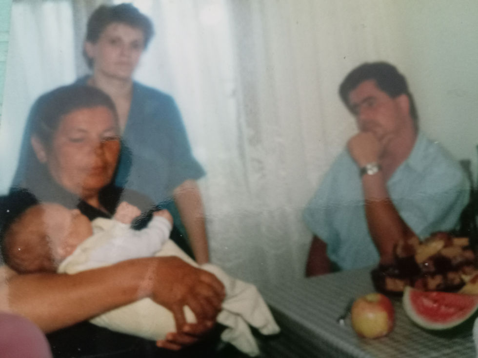 Možda naša jedina zajednička fotka, tko će ga znati. + famozna Perka, moja baba :D