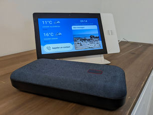 Matériel de téléassistance pour senior : centrale tactile et nano