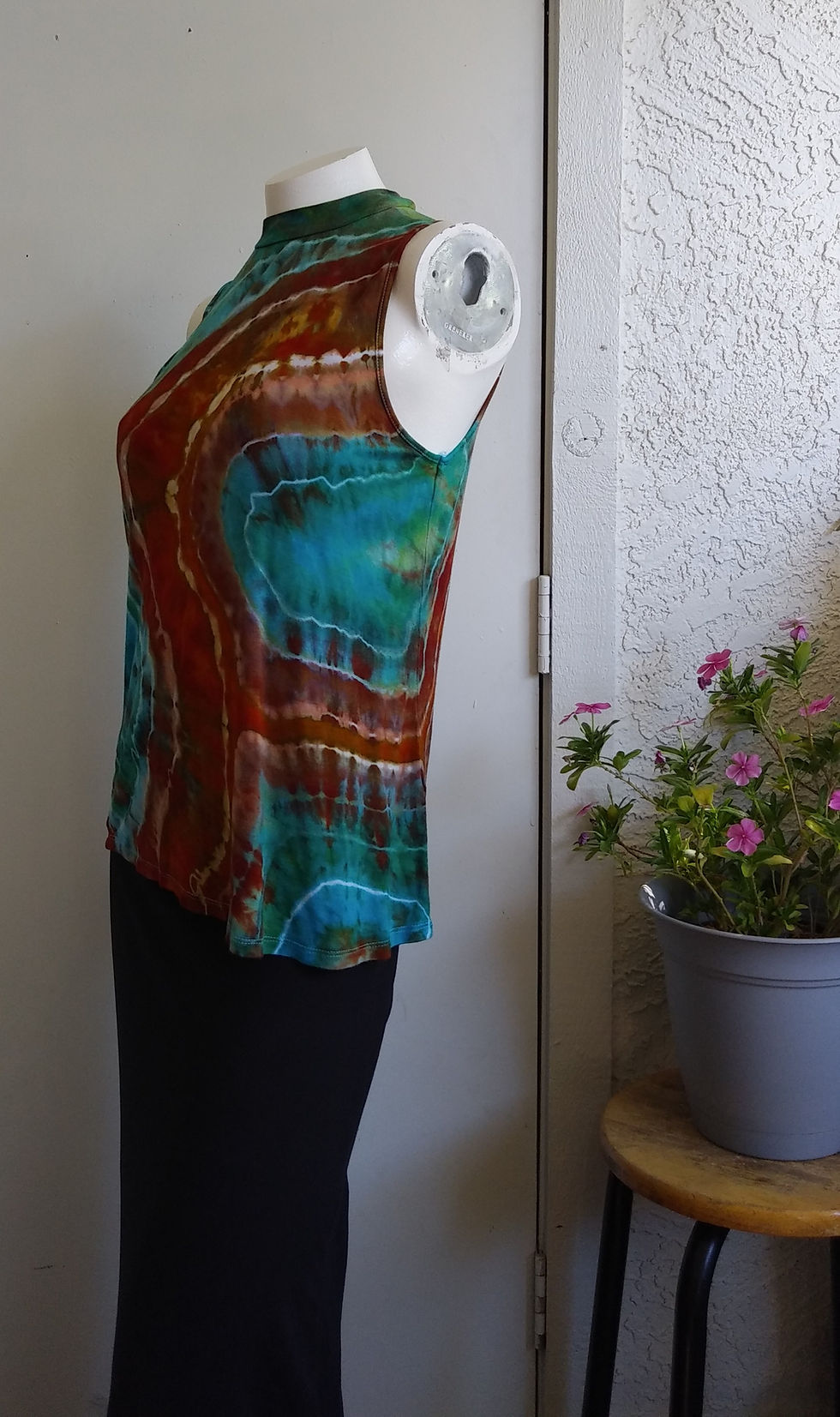 Thumbnail: SmallGeode Tie Dye Mock Neck Loose Fit Tank Top