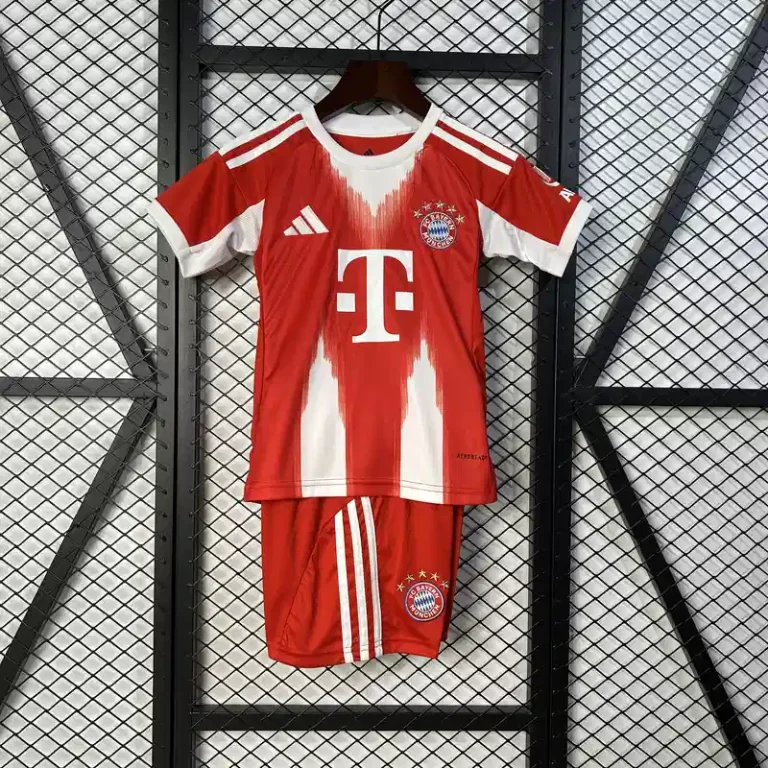 BAYERN MUNICH LOCAL 25/26 KID KIT