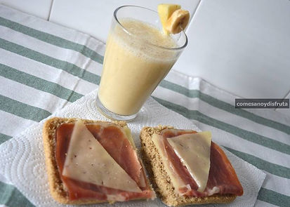 BATIDOS Y TOSTADAS.jpg