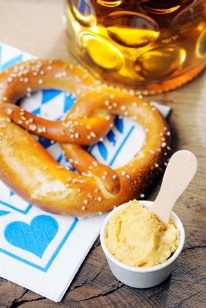 Brezel with Obazda