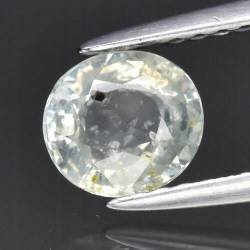 0.81ct | Natural Light Greenish Yellow | Madagascar Sapphire | Oval Shape
