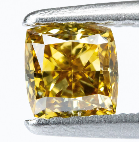 m55-0.094ct 女らしく FANCY VIVID YELLOW ORANG i1