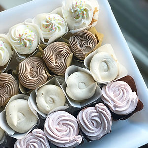 Mini Cupcakes (Dozen)