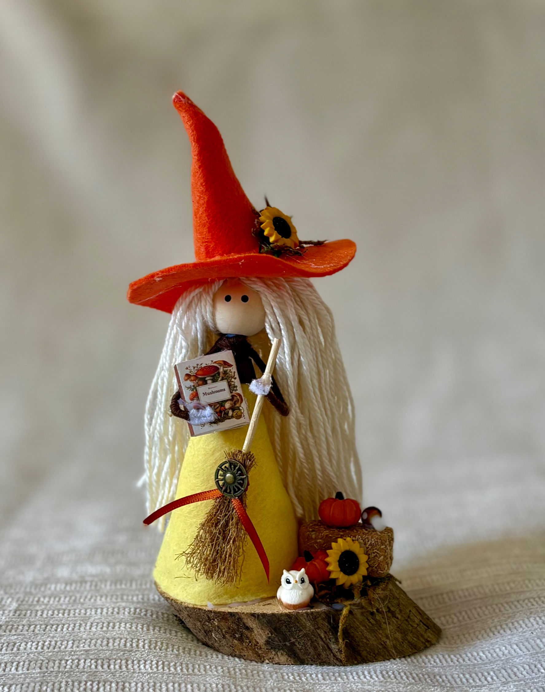 KITCHEN WITCH-PUMPKINS