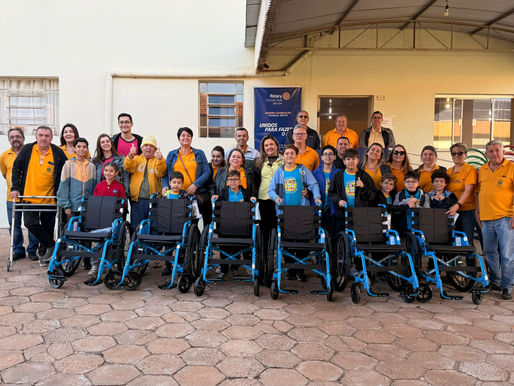 Projeto “Mobilidade Para Todos” do Rotary Vanuíre entrega cadeiras de rodas e de área em Tupã