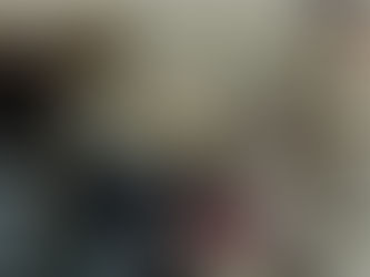 Menina de 3 anos é encontrada sozinha em casa em condições insalubres, com pulgas pelo corpo e caso termina em prisão