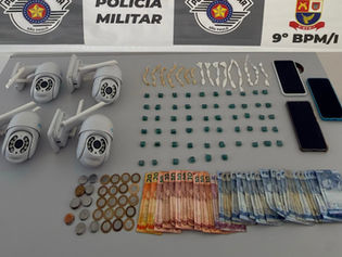 Homem é preso por tráfico de drogas na Nova Tupã; Polícia Militar apreende cocaína, crack e câmeras de monitoramento