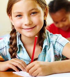 Fille à l'école