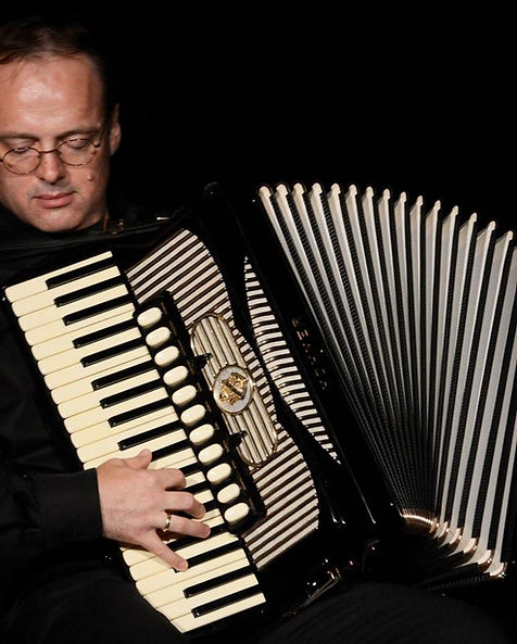CHRISTIAN HÖLLER