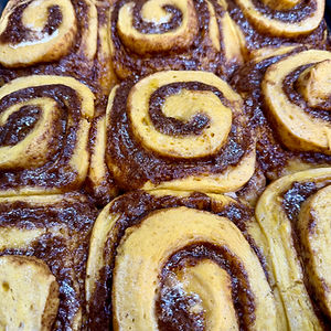 Cinnamon Roll Tray