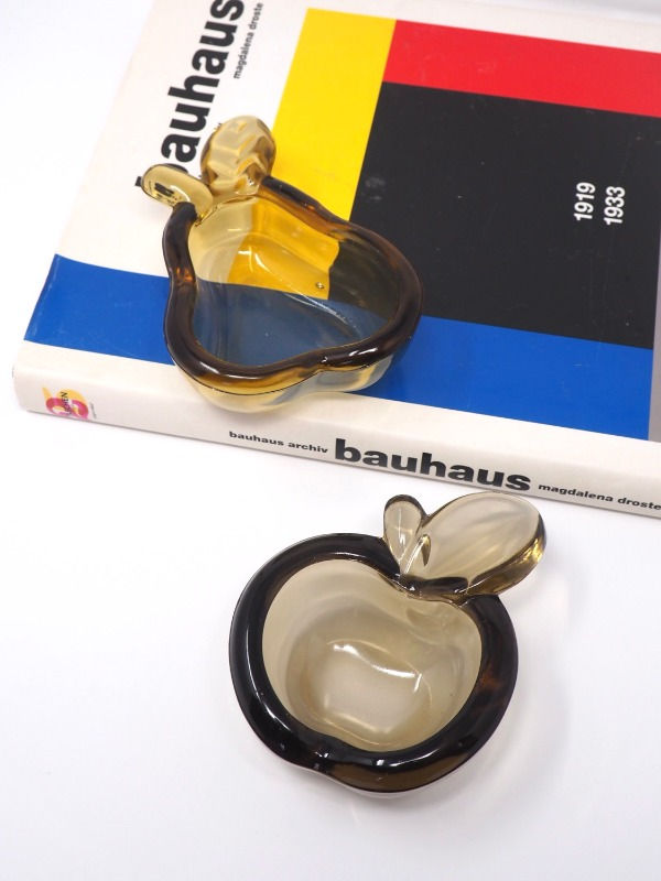 Thumbnail: 60s Apple and Pear Bowls