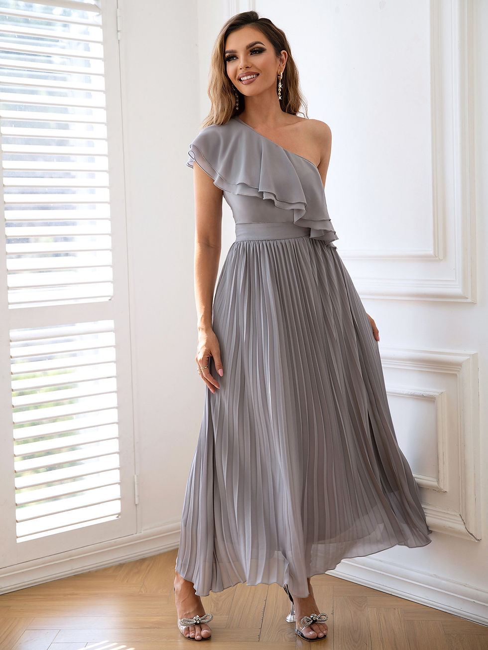 Thumbnail: New Fashionable Off-Shoulder Pleated Dress for Women