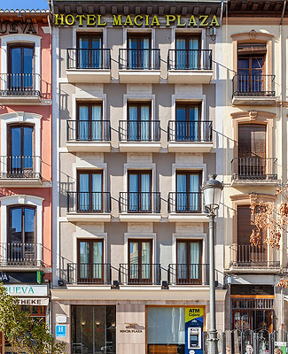 Hotel Macía Plaza.jpg