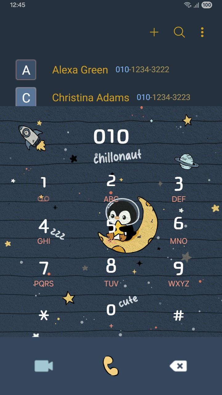 縮圖：Animated Cute Penguin Drifting In Space Dreams (Video)