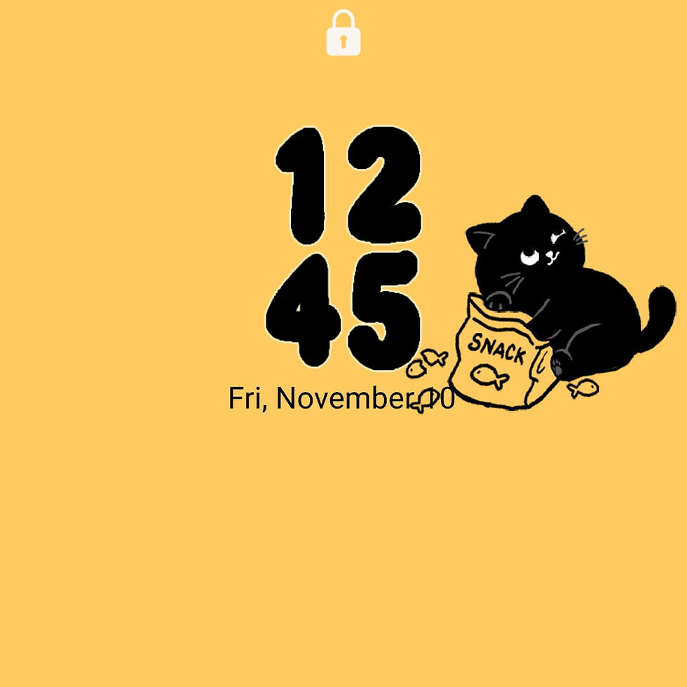 섬네일: Chubby Black Cat With Fishy Snack