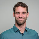 johannes-ecker-gruen-1-202602w.jpg