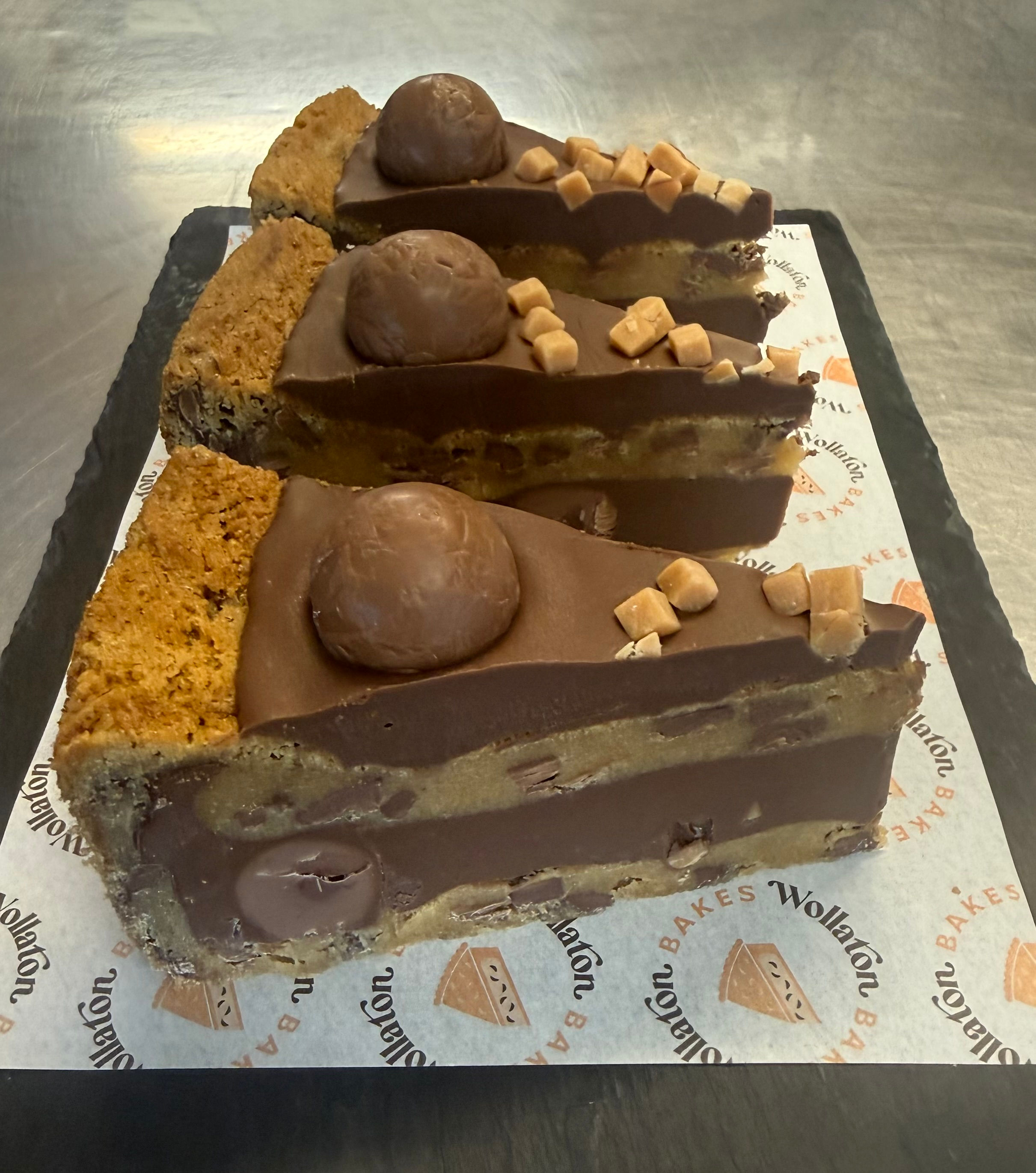 Lindt Lindor Milk Chocolate Cookie Pie