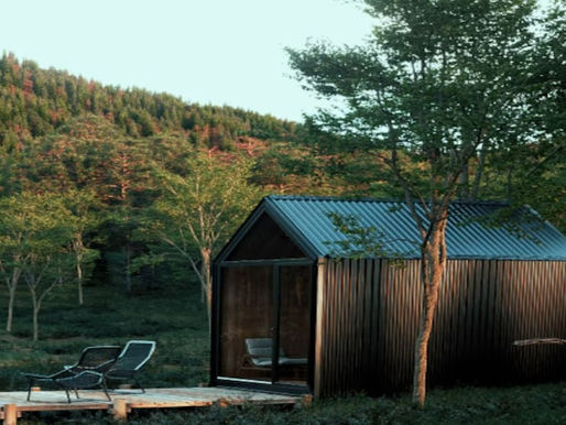 El empresario argentino que construye tiny houses que se trasladan en camiones
