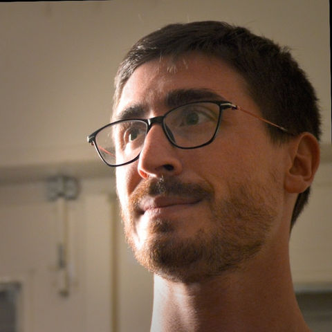 Avishay Zawoznik headshot