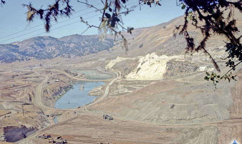 View-upstream-from-top-of-south-abutment_08_10_1956.jpg