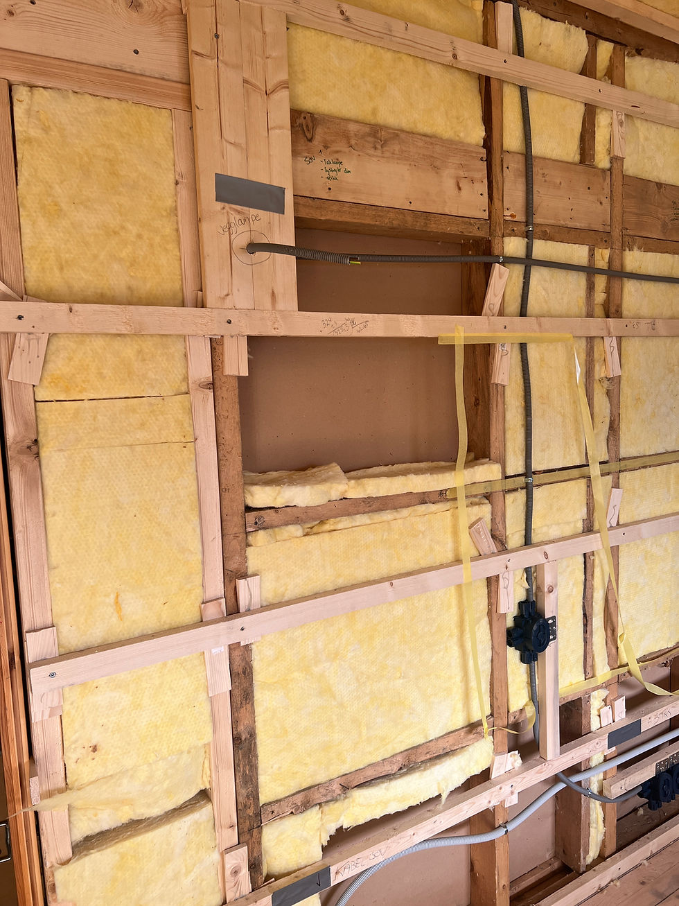 Slik sparer du tusenvis på elektrikerregningen – 5 enkle grep før elektrikeren kommer