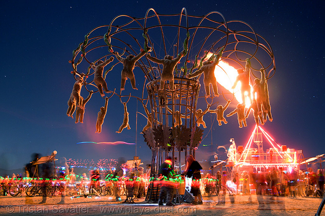 © Tristan Savatier -- playa-dust.com
