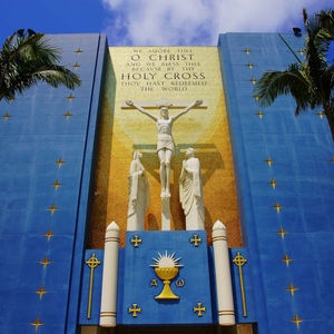 Holy Cross Catholic Cemetery & Mortuary